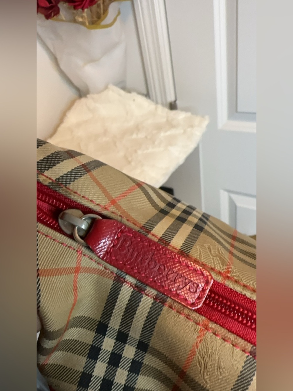 Burberry Nova check hand bag - Picture 8 of 9